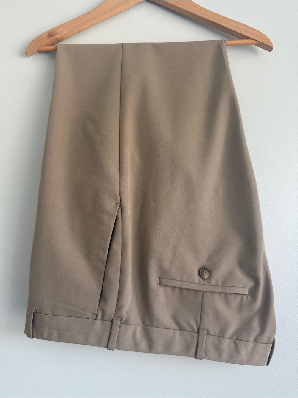Van Heusen Taupe Men’s Dress Pants with Cuffed Hem 36 x 29